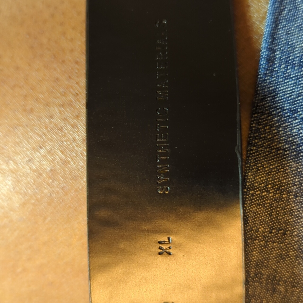 MICHAEL Michael Kors Black Belt with Silver Buckle - Picture 4 of 6